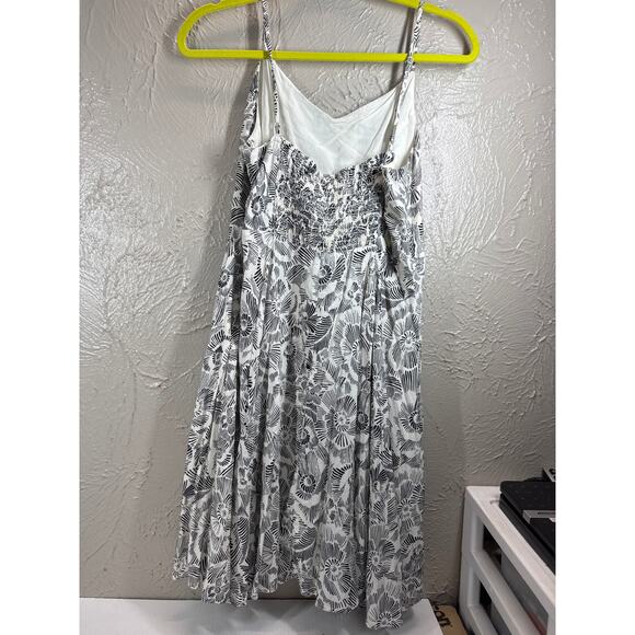 Old Navy Womens Spaghetti Strap Floral Beach Scene Dress Monochrome Size Large - Picture 2 of 5